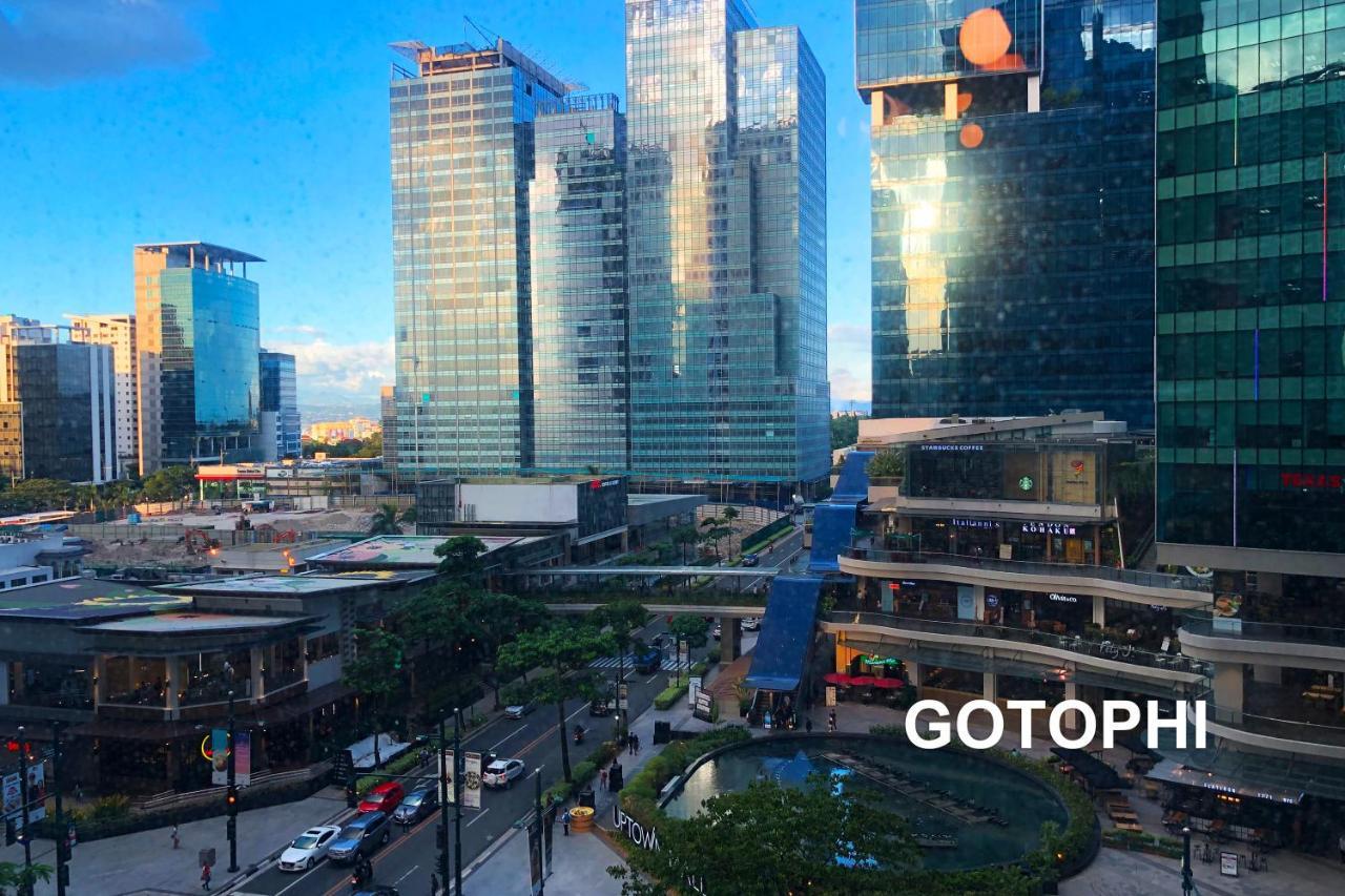 One Uptown Residence Taguig Exterior photo